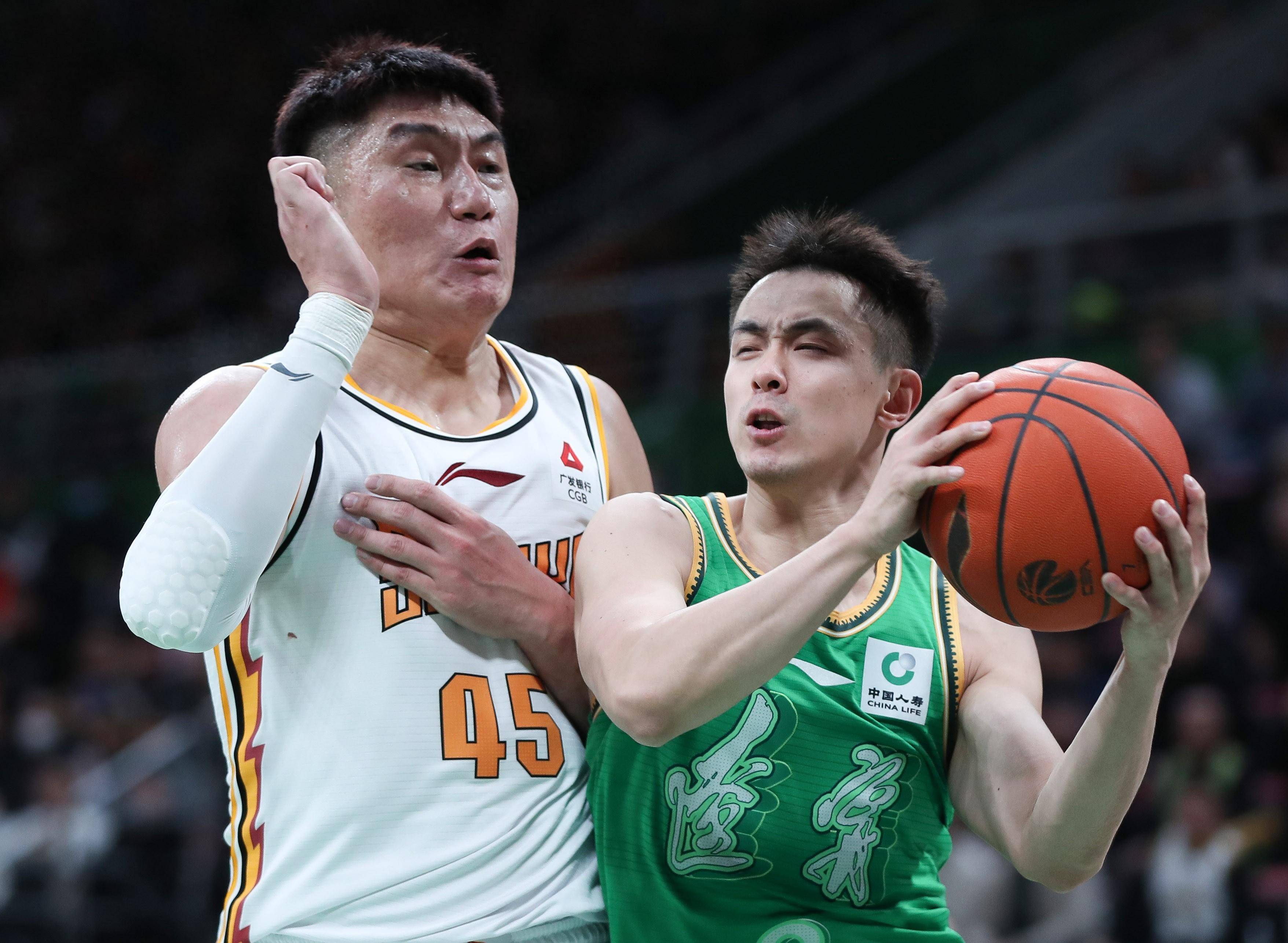 乐动体育登陆-辽宁男篮大胜，取得连胜势头