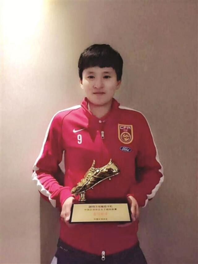 乐动体育圈层-包含针锋相对！女足比赛势均力敌的词条