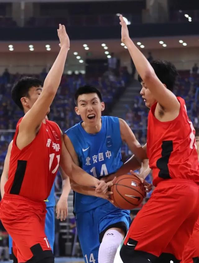 包含新疆男篮大胜一仗，球员们斗志昂扬的词条